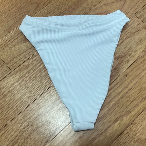 Sahara Ray White Ribbed Tank High Waist Bikini - Picture 10 of 14